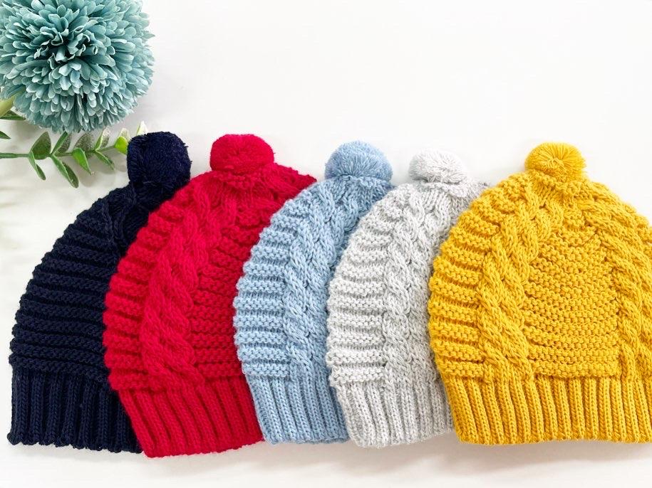 Gorro de Malha Trabalhada com Pompom para Bebé